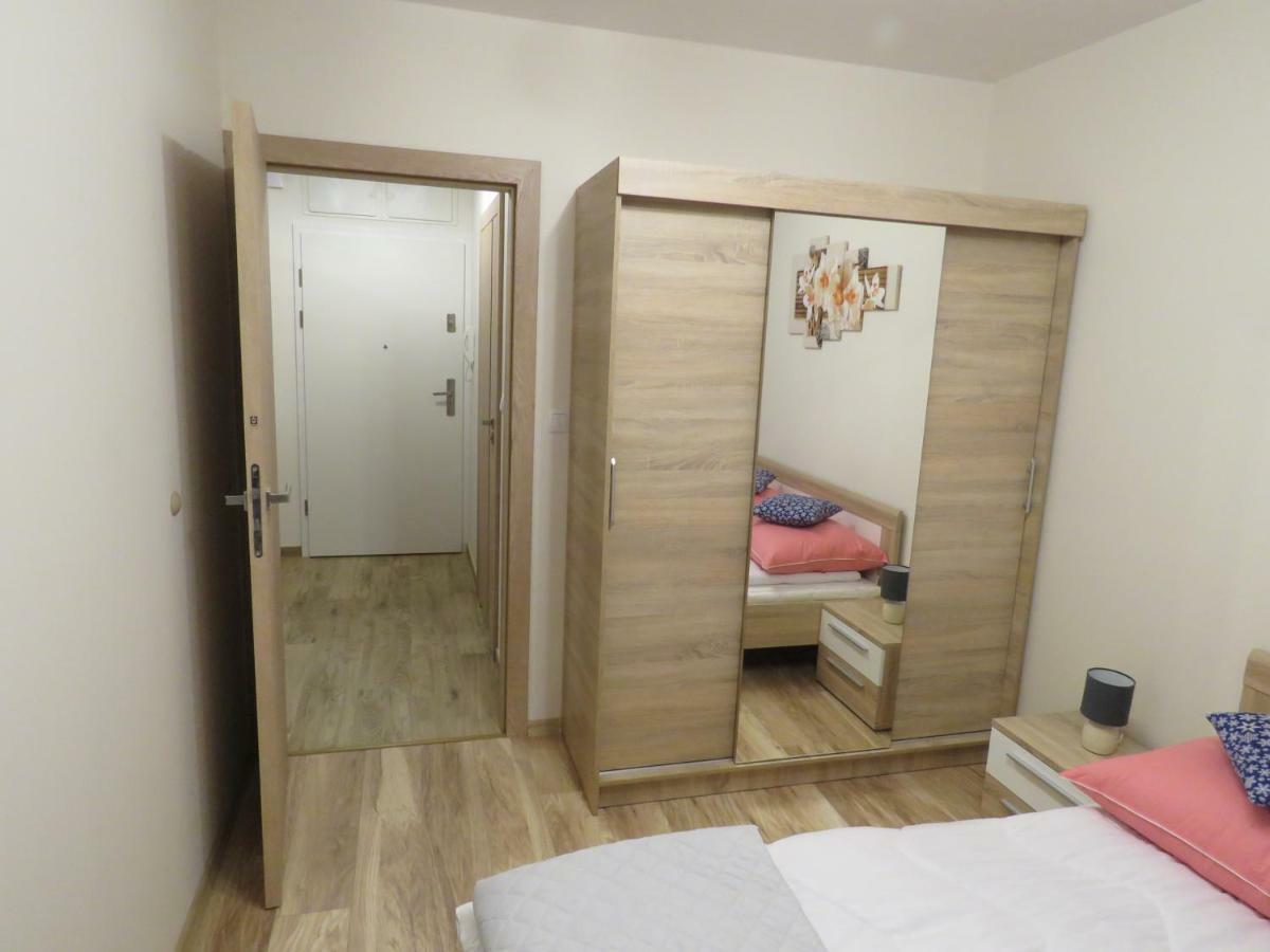 Appartamento Blizej Morza U Jacka Z Garazem Kołobrzeg Esterno foto